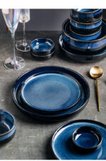 16- Pieces Ceramic Blue Porcelain Dinnerware Set - Image 4